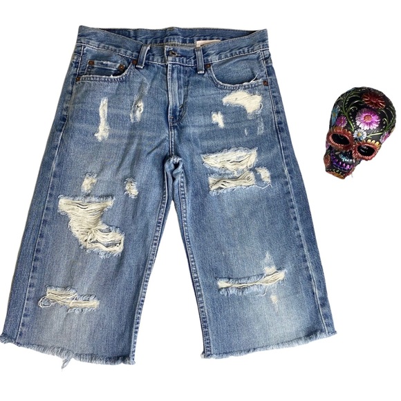 Upcycled Vintage: LF Furst of a Kind ☯︎︎ Levi's® Cut Off Denim Jeans Shorts ☯︎︎ - Picture 2 of 16
